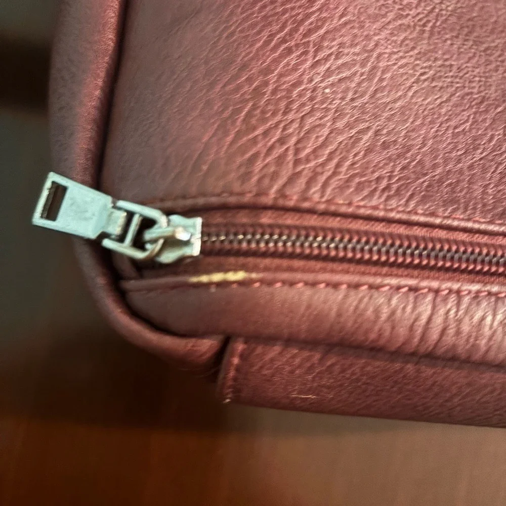 Elle Concealed Carry Hobo Bag Lockable‎ Adjustable Strap Faux Leather Burgundy